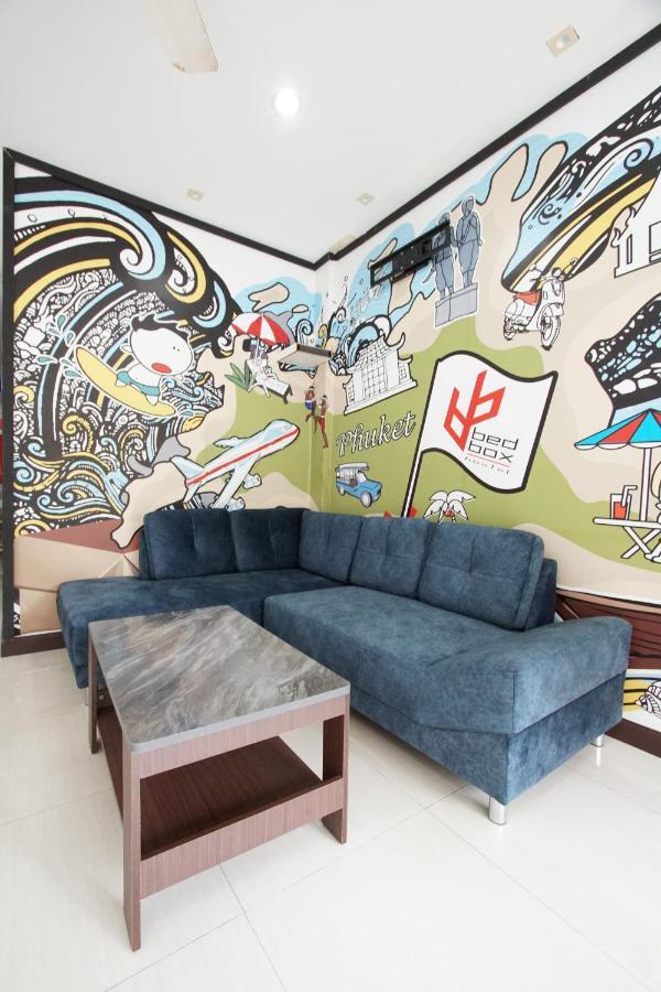 Bedbox Guesthouse And Hostel Patong Exterior foto