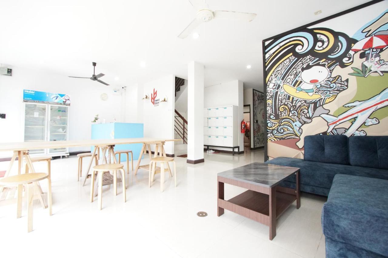 Bedbox Guesthouse And Hostel Patong Exterior foto