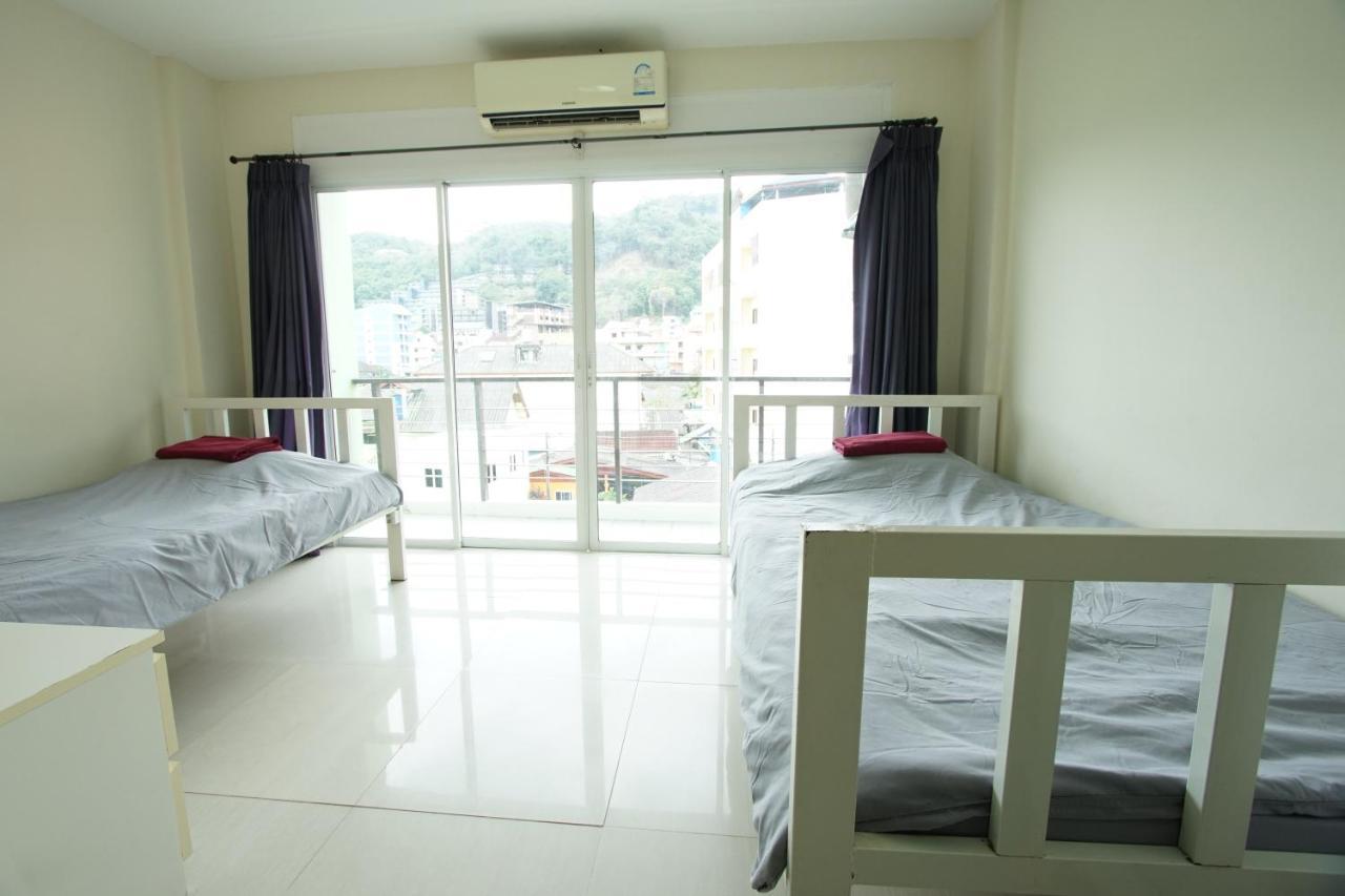 Bedbox Guesthouse And Hostel Patong Exterior foto