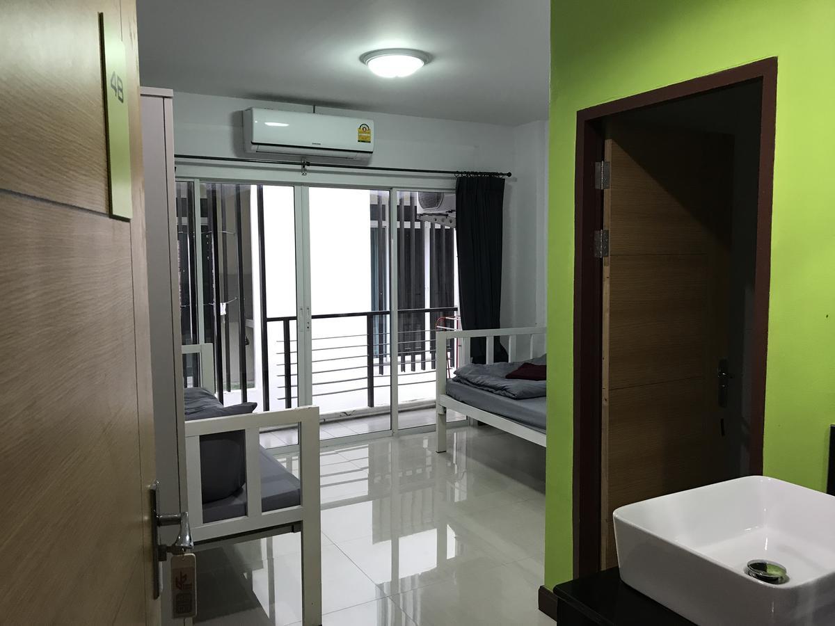 Bedbox Guesthouse And Hostel Patong Exterior foto